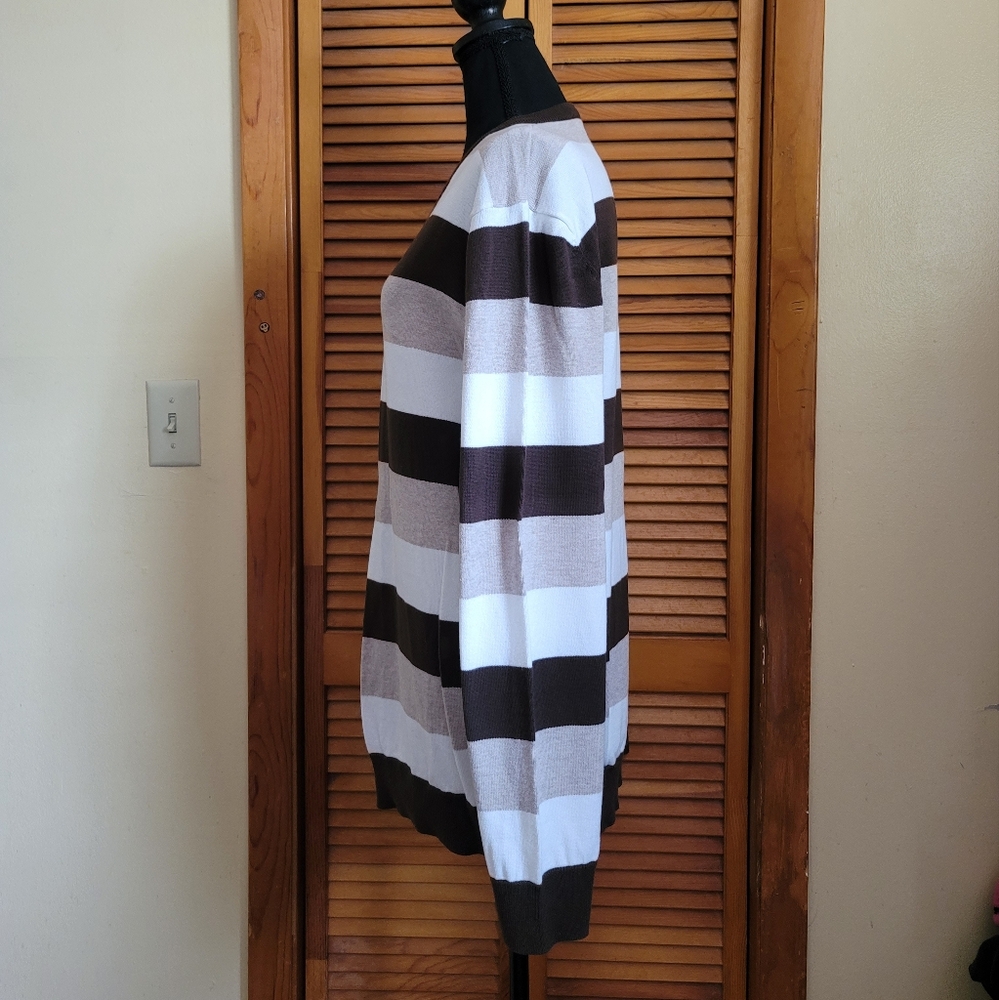 NWOT Old Navy Men's V Neck Sweater Size XL - Picture 2 of 4